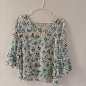 Skies Are Blue White and Green Ruffled 3/4 Sleeve Blouse
